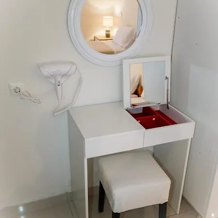 דירה Swanky In Corfu